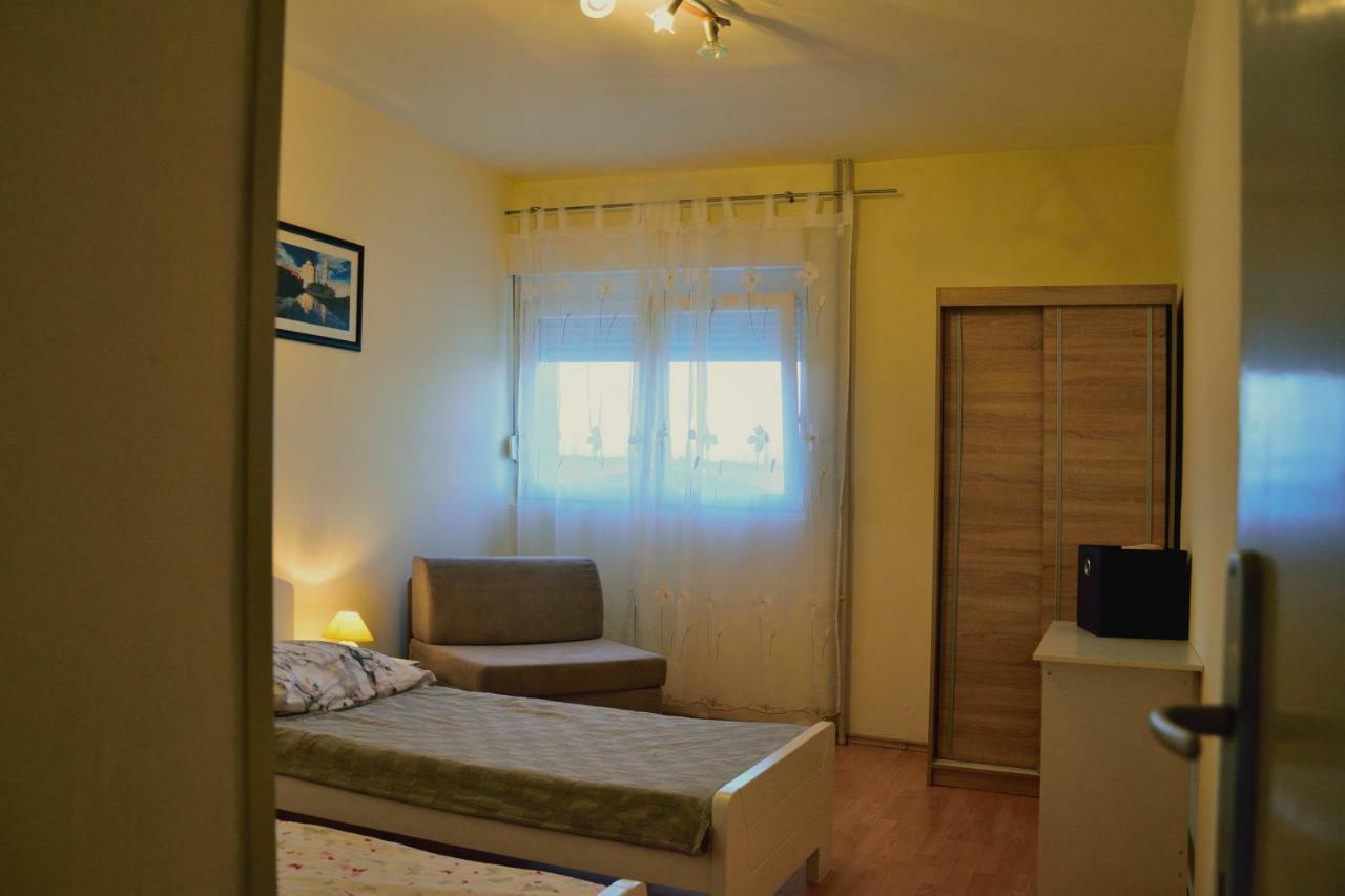 زادار Apartment D المظهر الخارجي الصورة
