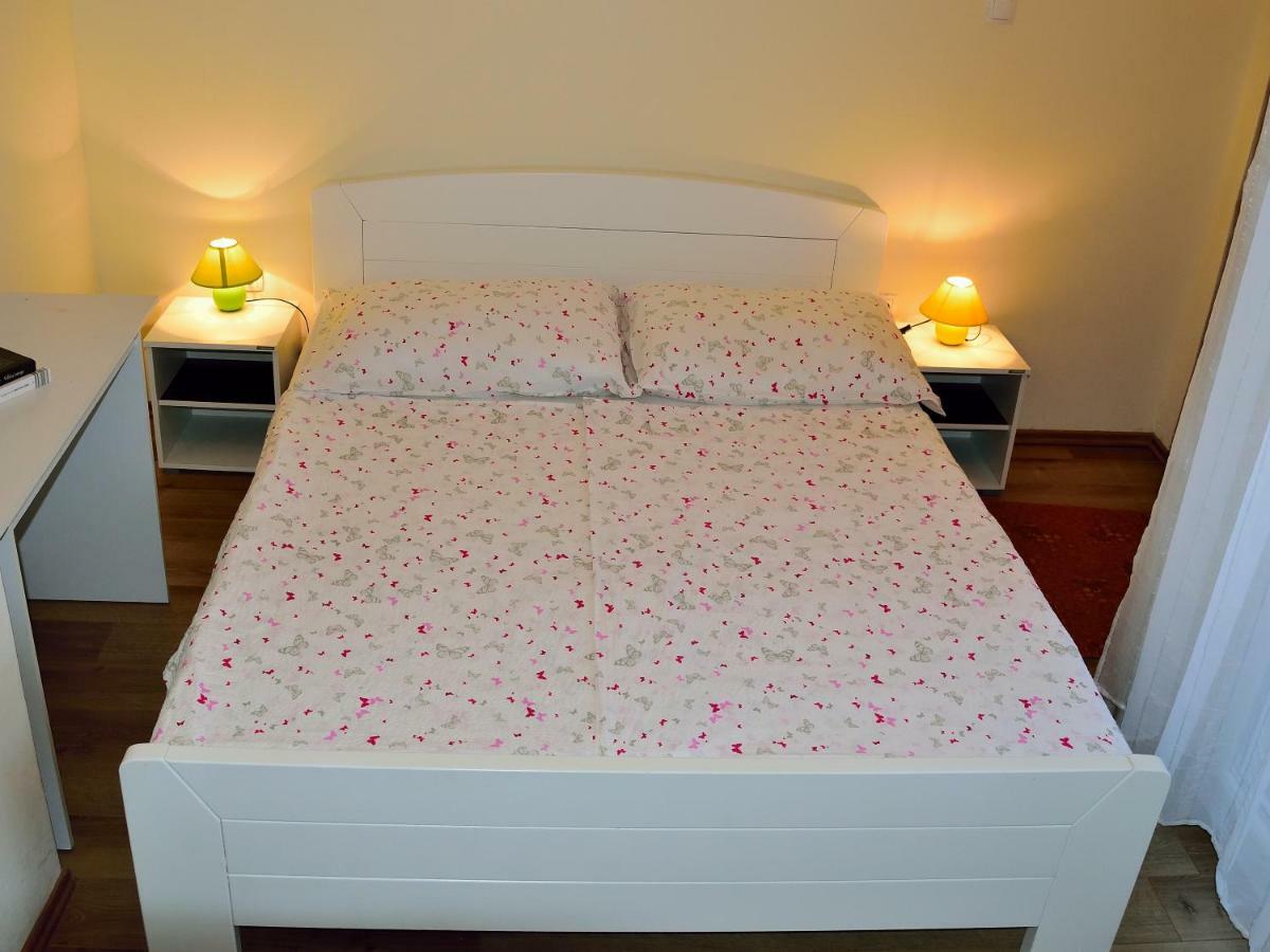زادار Apartment D المظهر الخارجي الصورة